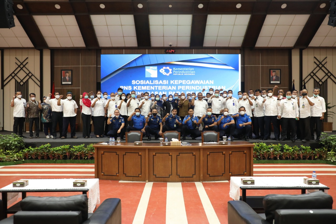 81 ASN KEMENPERIN di BP Batam Ikuti Sosialisasi Kepegawaian (foto : hms)