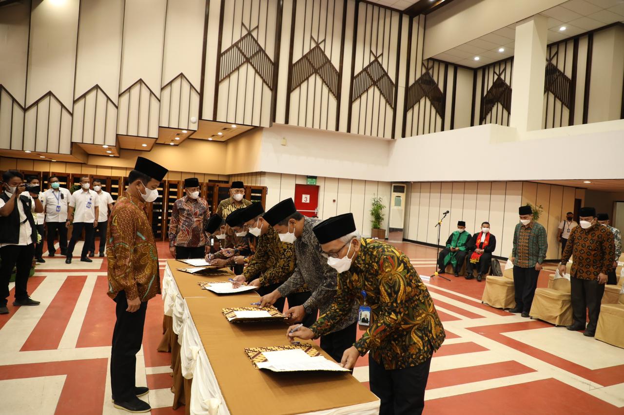 Kepala BP Batam Lantik Pejabat Struktural Badan Usaha Bandar Udara dan Pelabuhan (Foto : hms)