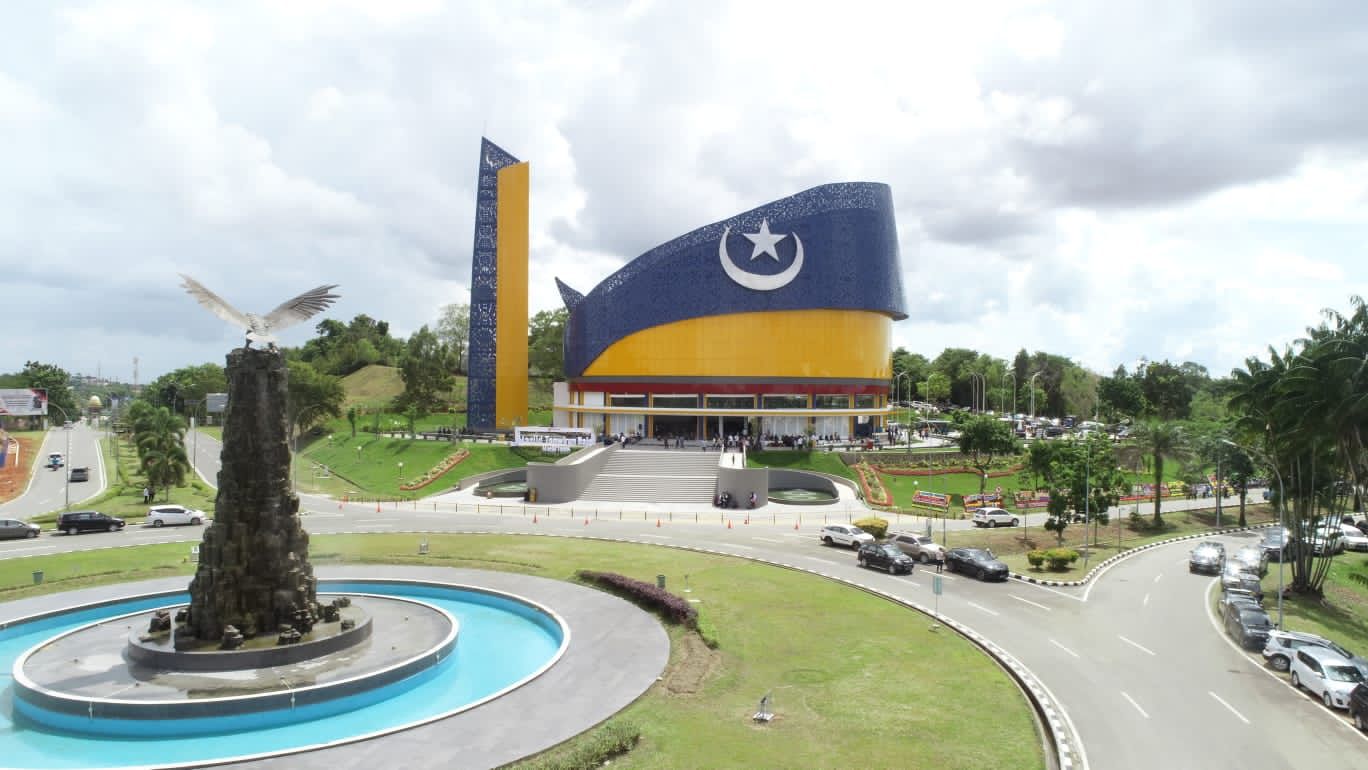 Curah Hujan Tinggi, BP Batam Sigap Tanggulangi Kerusakan Masjid Tanjak (foto : hms)