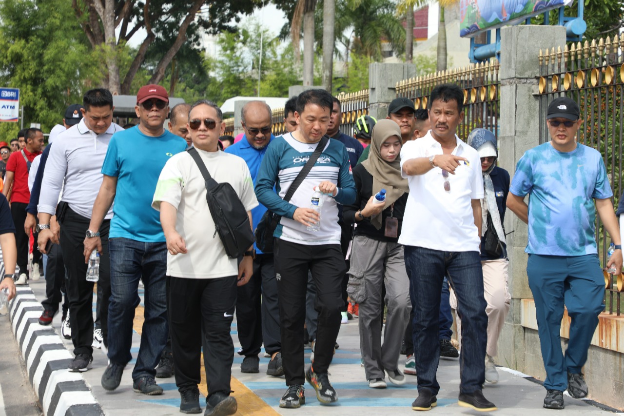 Kepala BP Batam Resmikan Lajur Pejalan Kaki dan Sepeda di Kawasan Batam Center (foto : hms)