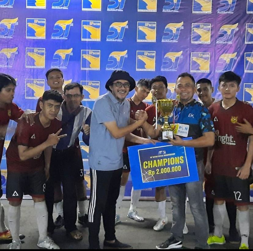 PLN Batam Juarai Turnamen Futsal BP Batam 2022. (hms)